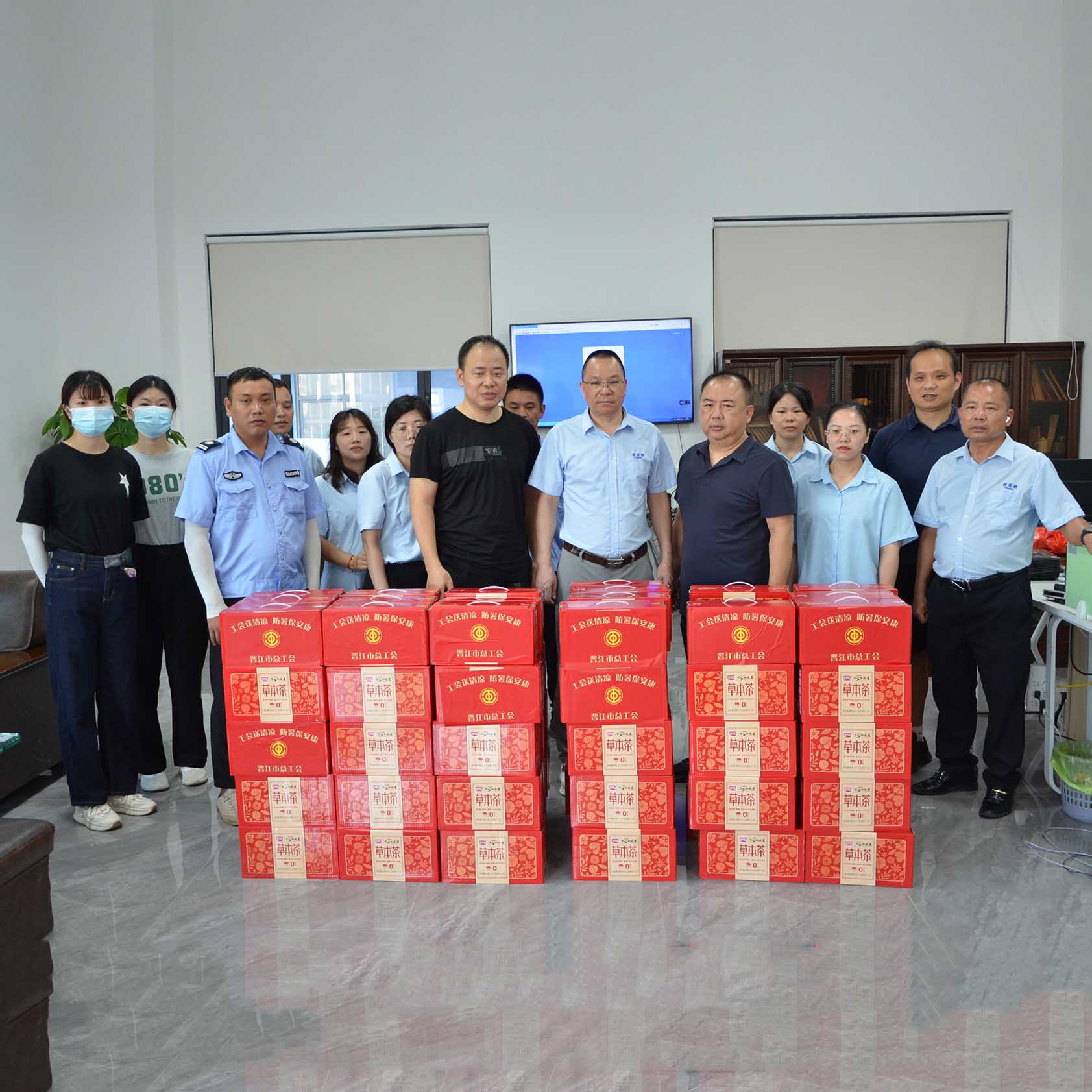 清涼關(guān)懷至優(yōu)安納，工會助力戰(zhàn)高溫